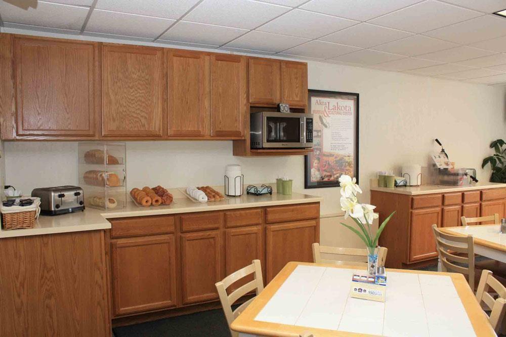 Best Western Lee'S Motor Inn Chamberlain Restaurant bilde